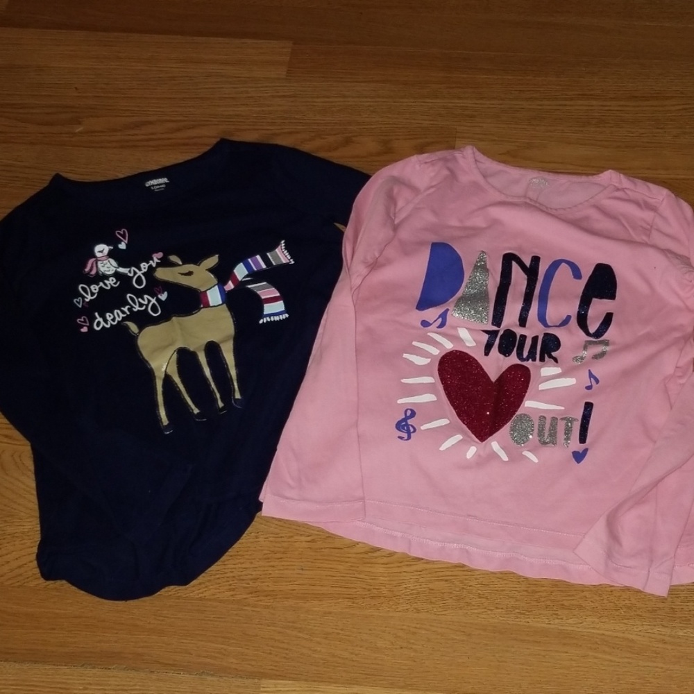 Set if 2 long sleeve tee shirts